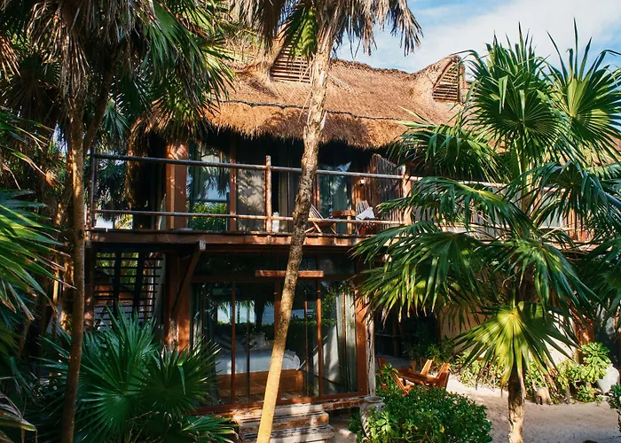 Libelula Beachfront 4*