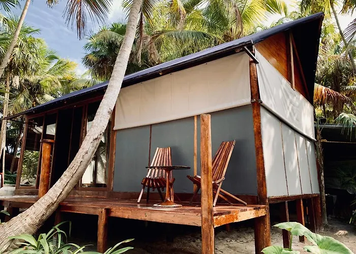 Libelula Beachfront 4* Tulum